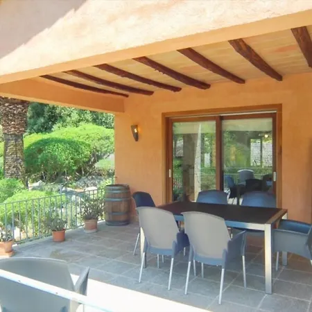 Borrassa Villa
